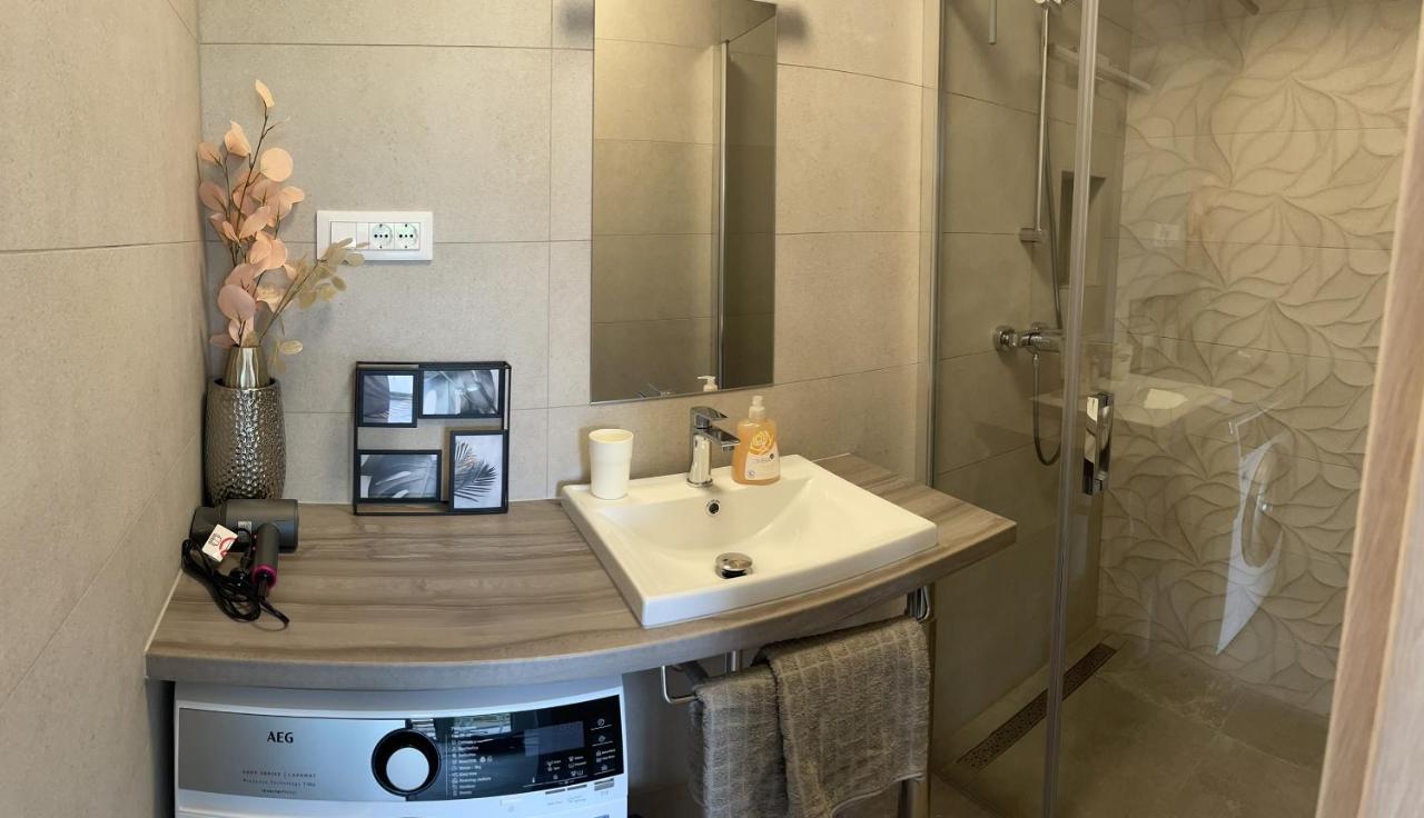 Sandra Apartments Makarska Dış mekan fotoğraf